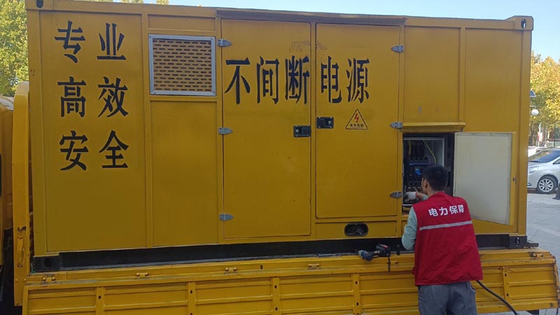 徽县柴油发电机组和UPS电源配合使用时，如何避免切换过程中的电力中断？