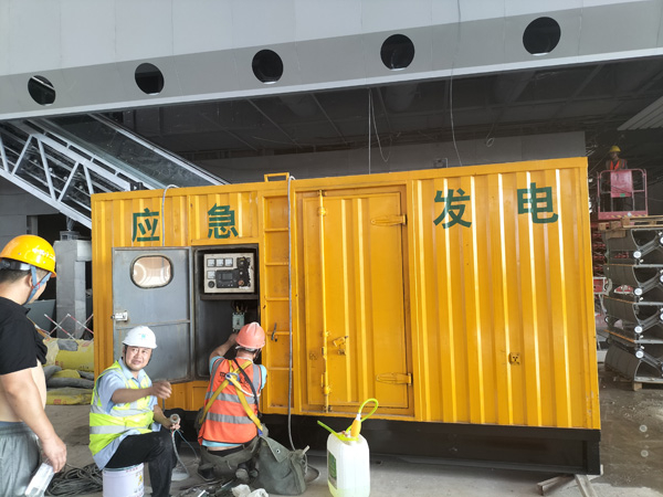 徽县怎样判断空气滤清器是否需要更换？